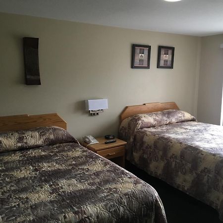 Howey Bay Motel เรดเลค ภายนอก รูปภาพ