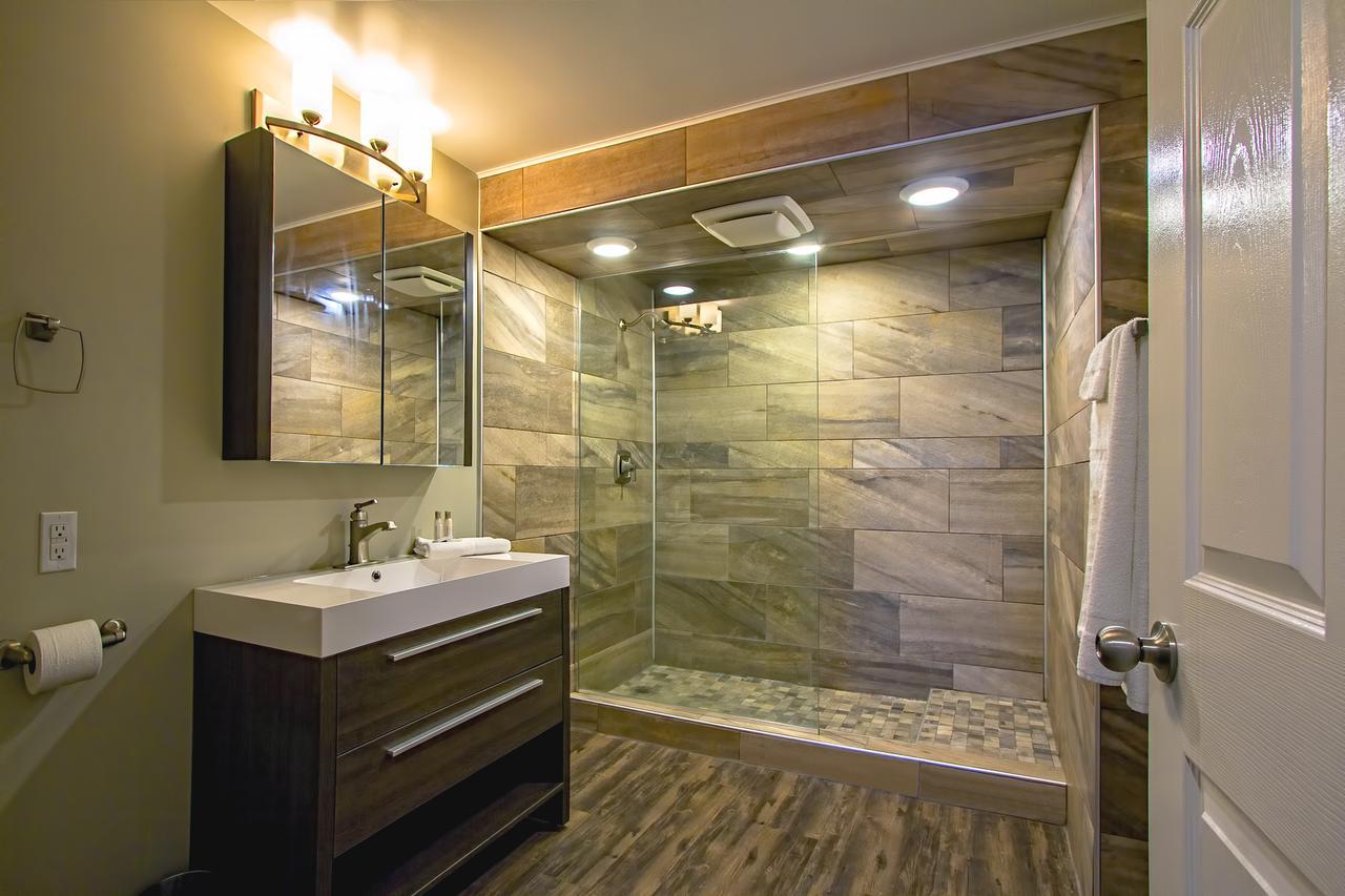 Howey Bay Motel เรดเลค ภายนอก รูปภาพ