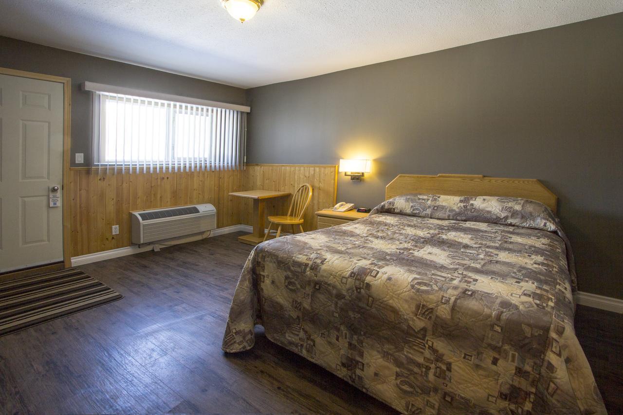 Howey Bay Motel เรดเลค ภายนอก รูปภาพ